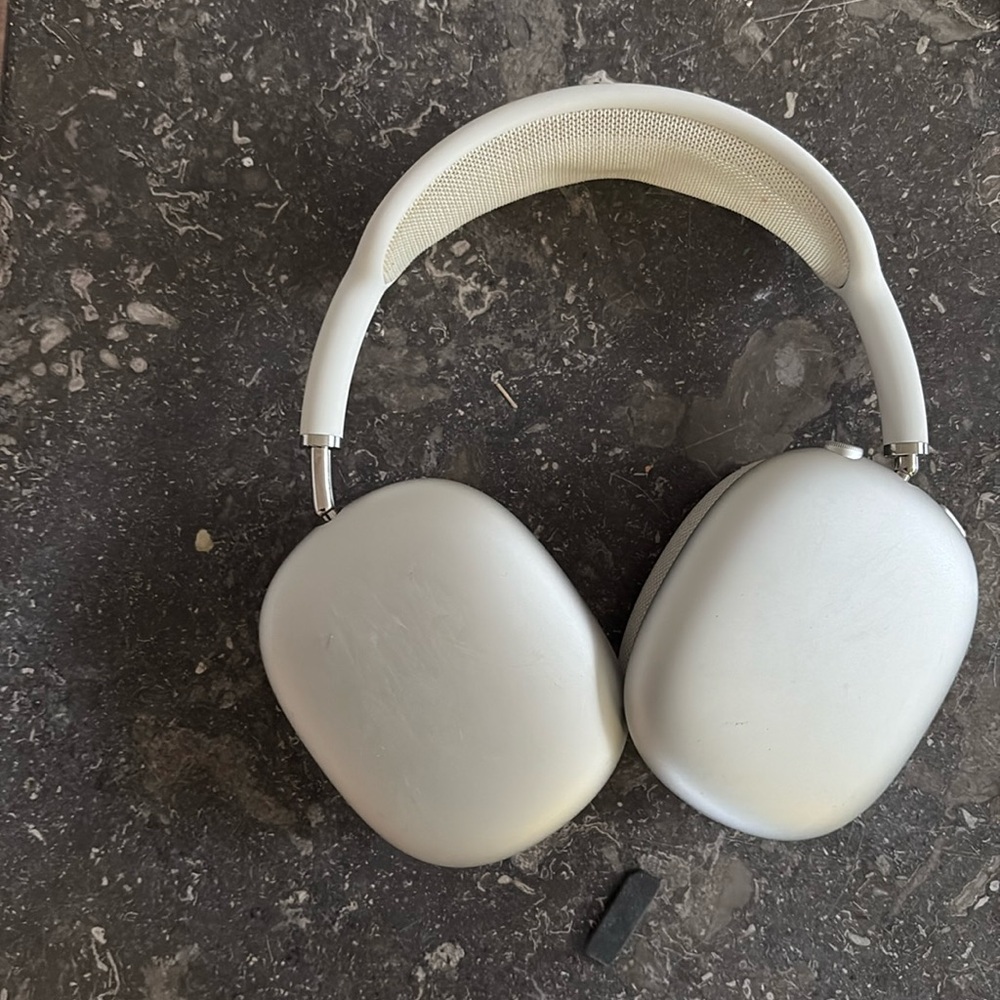 Apple AirPods Max Bluetooth Wireless Headphones - (2020, 1st Generation)